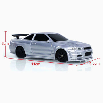 Mini RC Drift Car 1:43 mit Allradantrieb & Gyro-Stabilisator für präzise Drifts auf kleinem Raum.