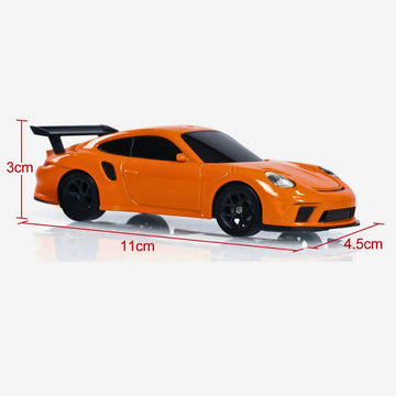 Mini RC Drift Car 1:43 mit Allradantrieb & Gyro-Stabilisator für präzise Drifts auf kleinem Raum.