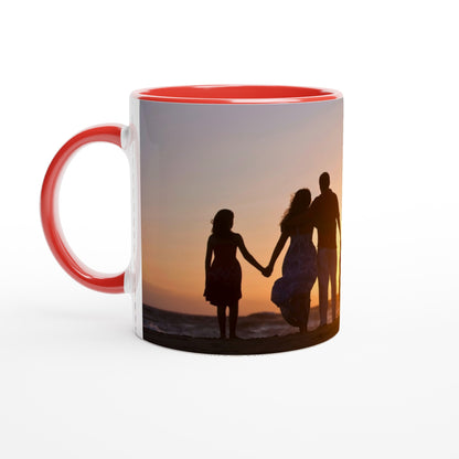 Personalisierbare Keramiktasse (325ml) mit eigenem Design – spülmaschinenfest & mikrowellengeeignet.