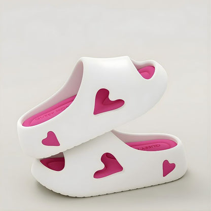 Sommer-Hausschuhe Damen Weiss mit pinken Herzen und dicker EVA-Sohle