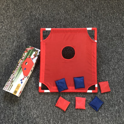 Kinder Wurfspiel mit Sandsäckchen